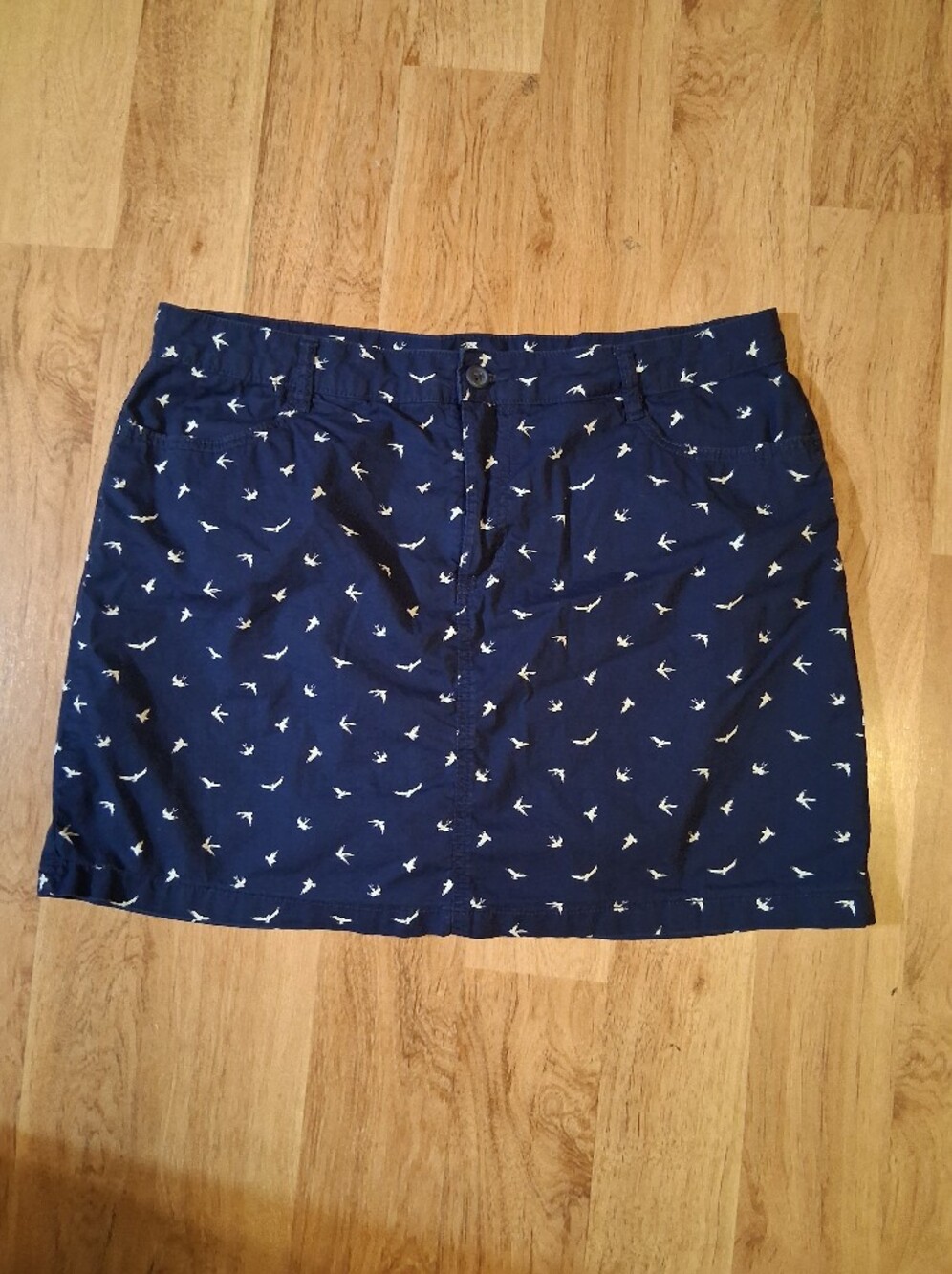 St. John's Bay Navy Mini Skort with White Bird Print